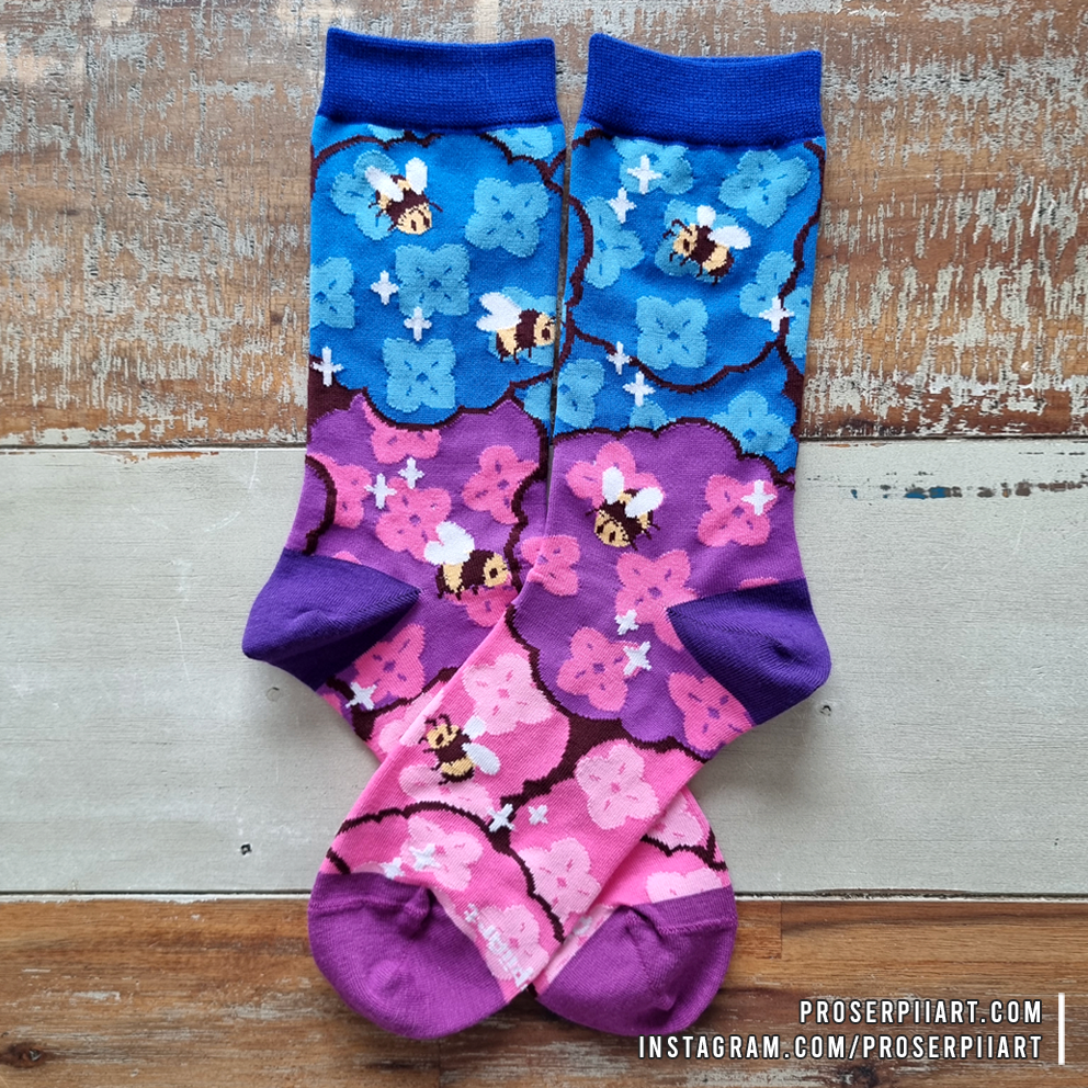 Cotton Bees & Hydrangeas Socks